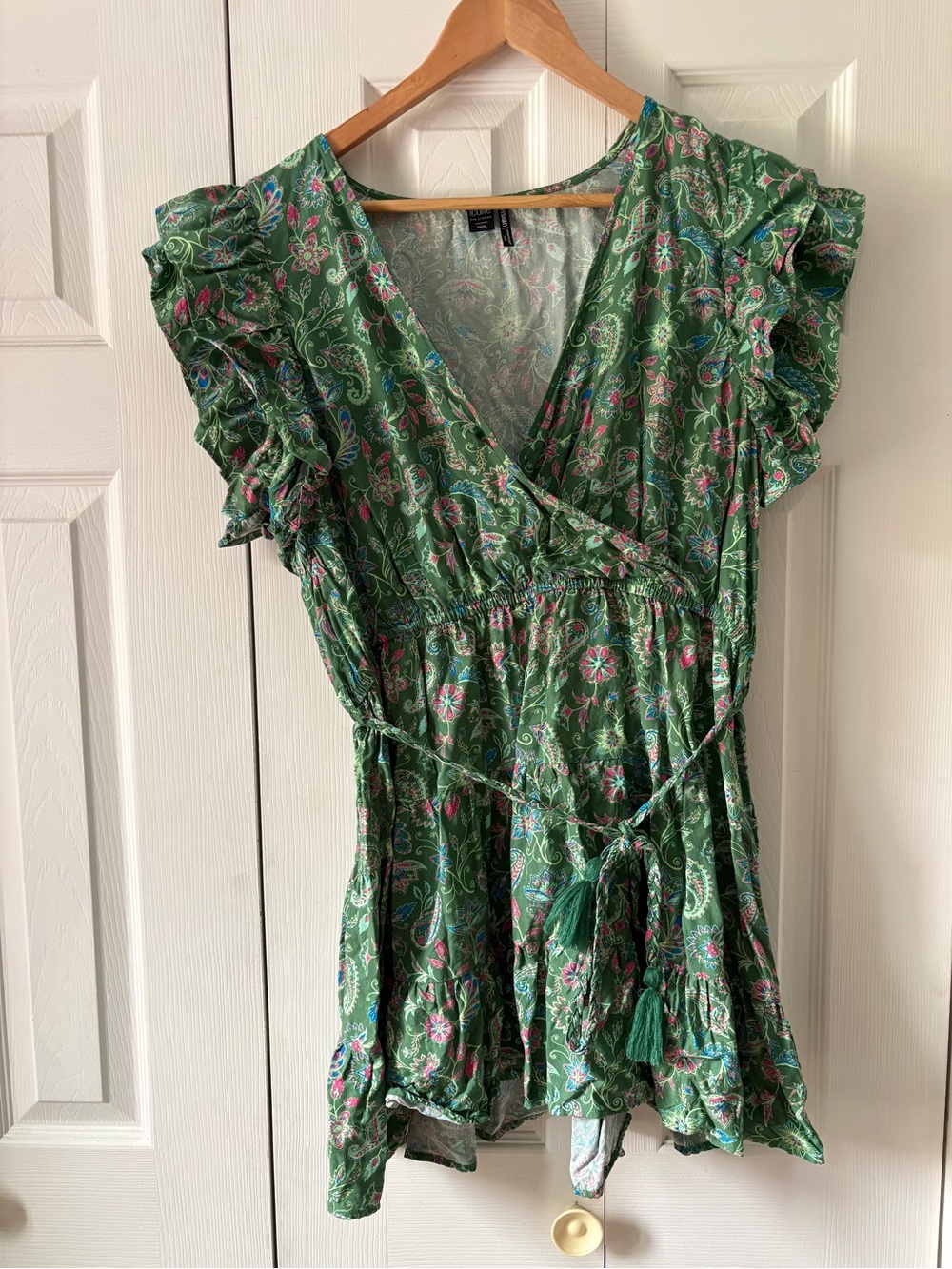 ICÔNE Green Floral Wrap-Style Women’s Dress